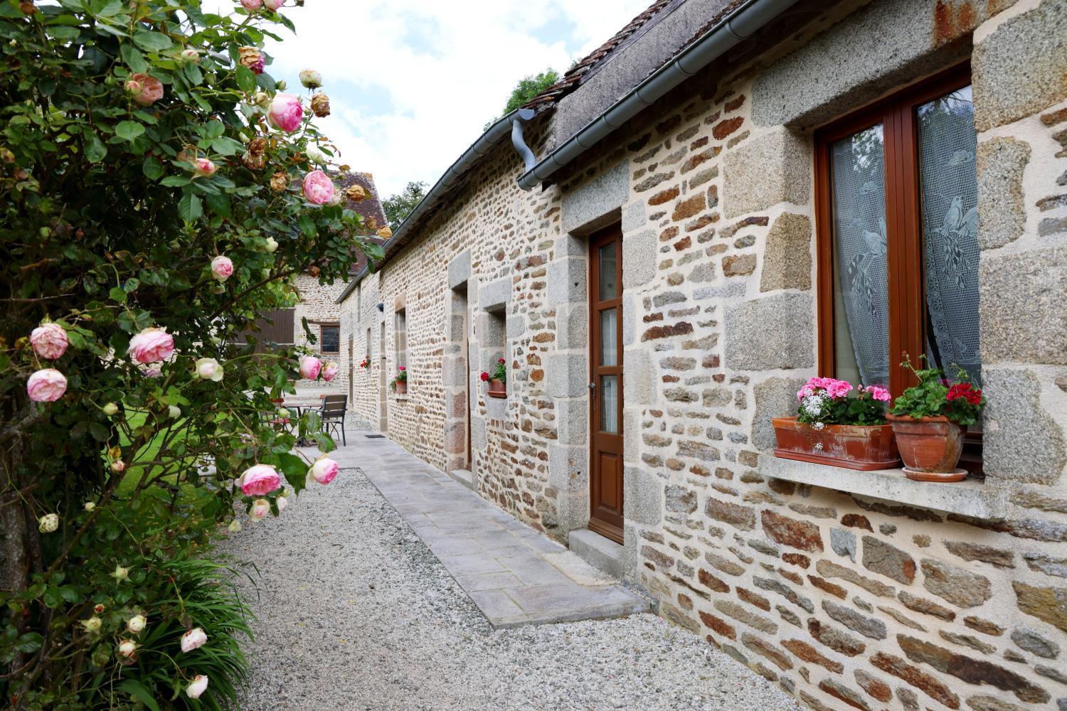Chambre D'Hote Courtoux Saint-Denis-sur-Sarthon Exterior photo